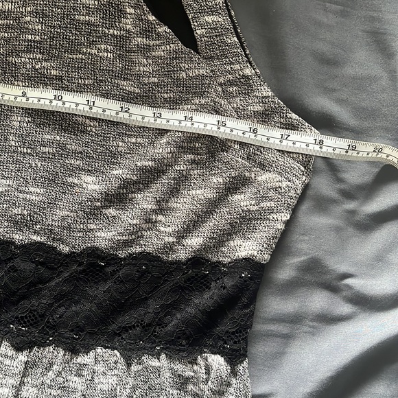 Hi-low dress with cutouts - Picture 5 of 5